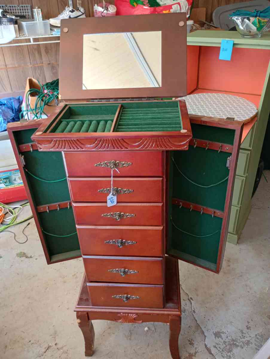 jewelry chest - Taylors, South Carolina - FleaMarketBay