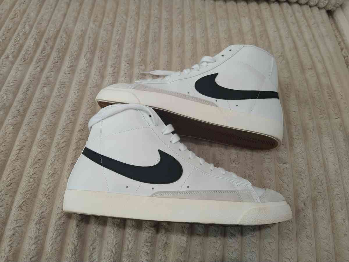 Nike Blazers mens size 11