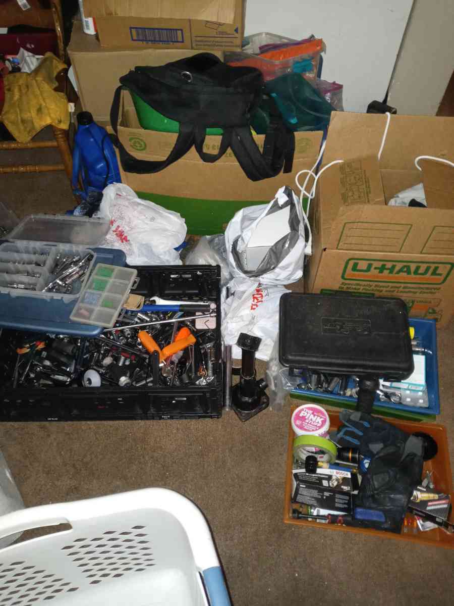 all kind of things tools and household items items