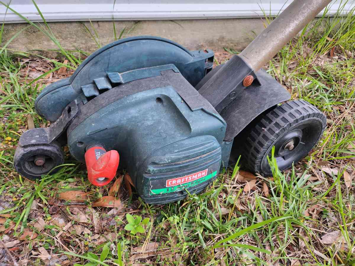 Craftsman Edger - Homosassa, Florida - FleaMarketBay