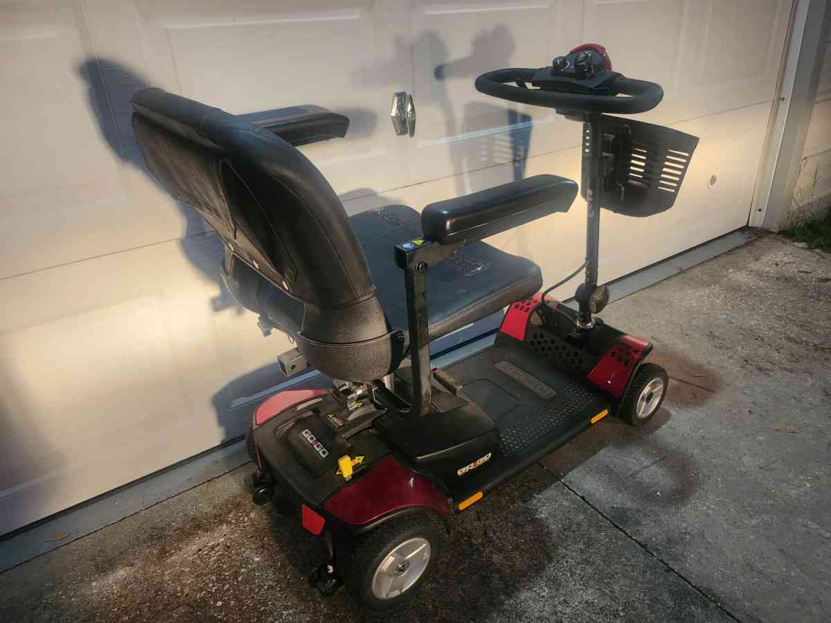 Pride Go Go Elite Traveler Mobility Scooter - Homosassa, Florida - FleaMarketBay