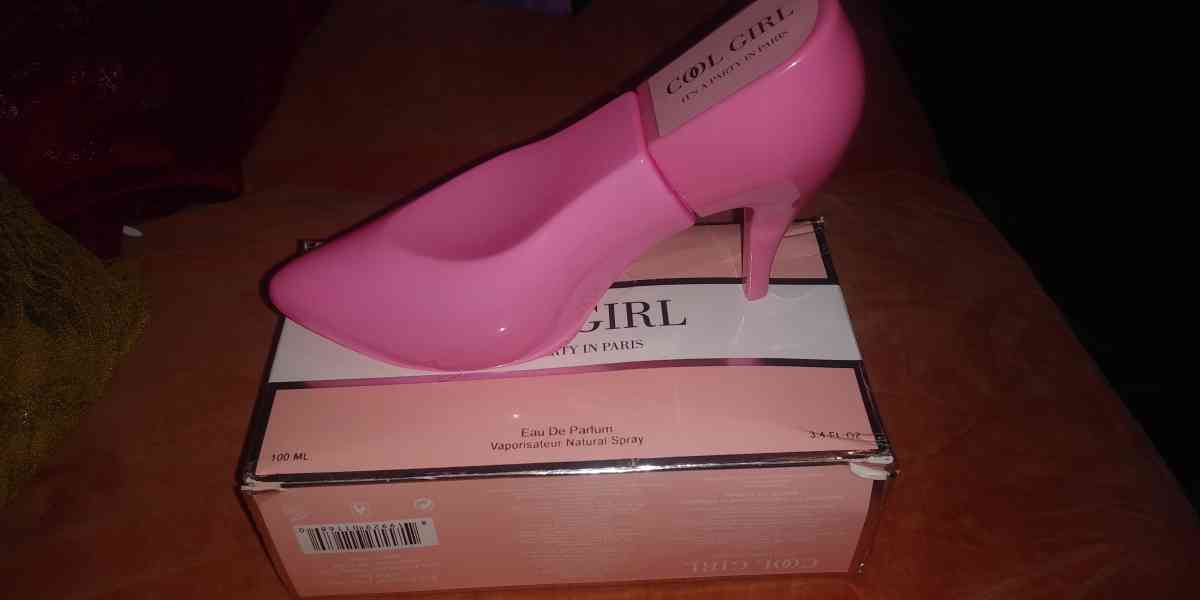 faldas blusas perfumes de hombre y mujer - Hyattsville, Maryland - FleaMarketBay