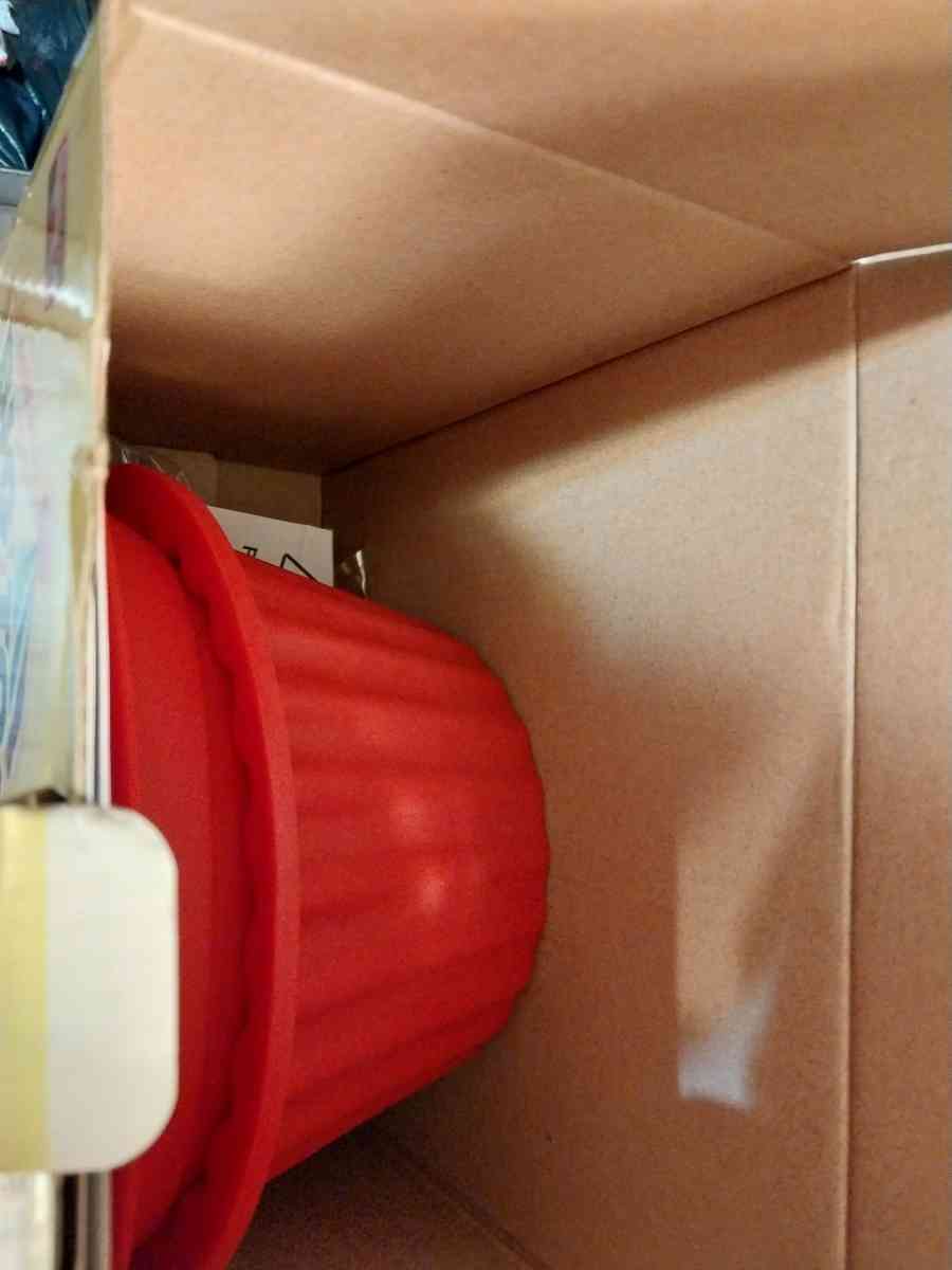 big cupcake bakeware - Acworth, Georgia - FleaMarketBay