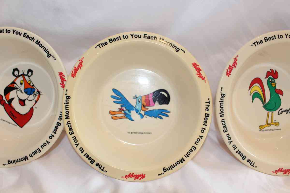 4 Vintage Kelloggs Cereal Bowls - Fort Worth, Texas - FleaMarketBay