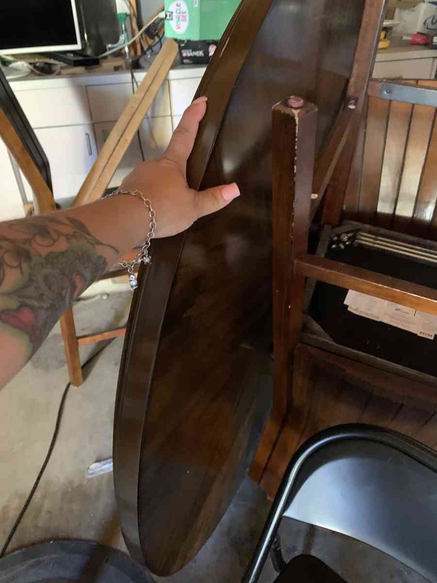 round wood table - Katy, Texas - FleaMarketBay