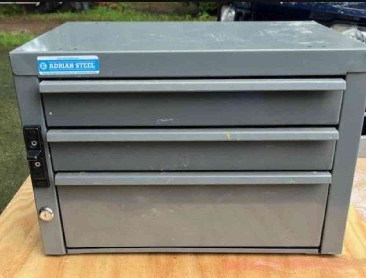 Van Tool Storage - Branford, Connecticut - FleaMarketBay