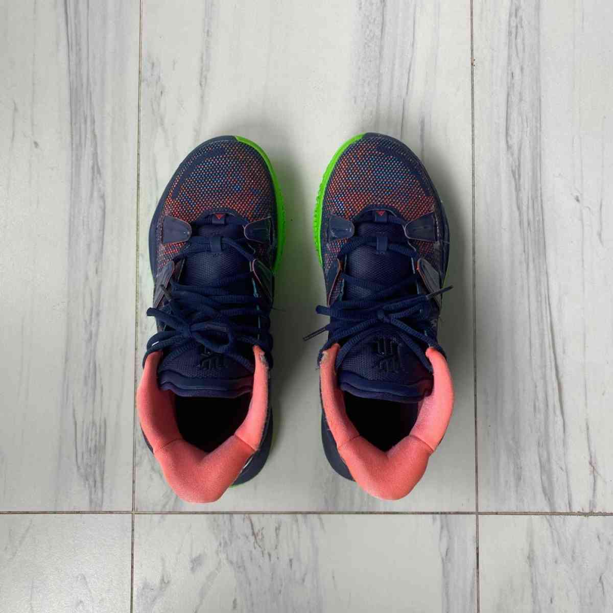 Size 10 Nike Kyrie Midnight Navy Mens Basketball Sneakers