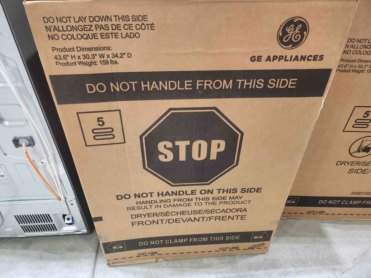 GE Smart WiFi Front Load Steam Dryer - Malaga, New Jersey - FleaMarketBay