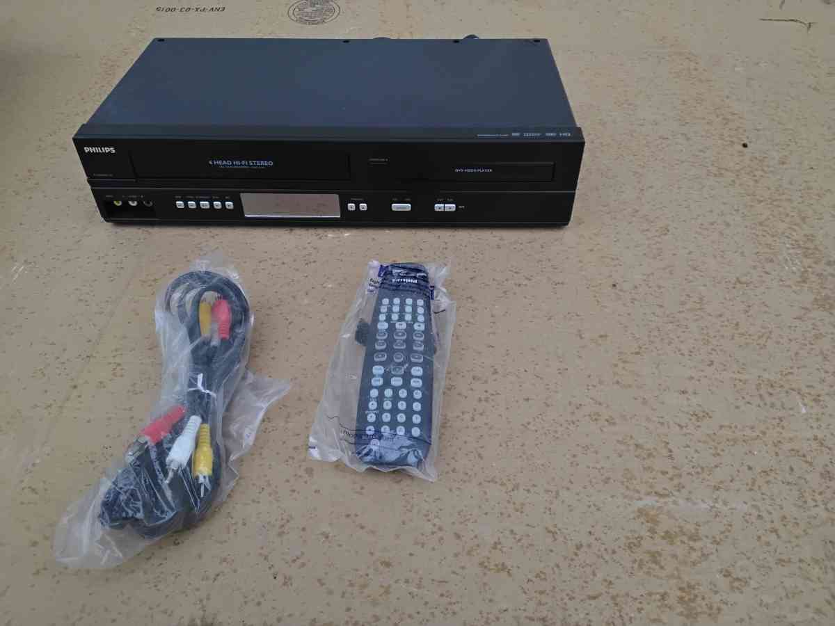 Nice Black Phillips VHS and DVD Player OEM Factory New