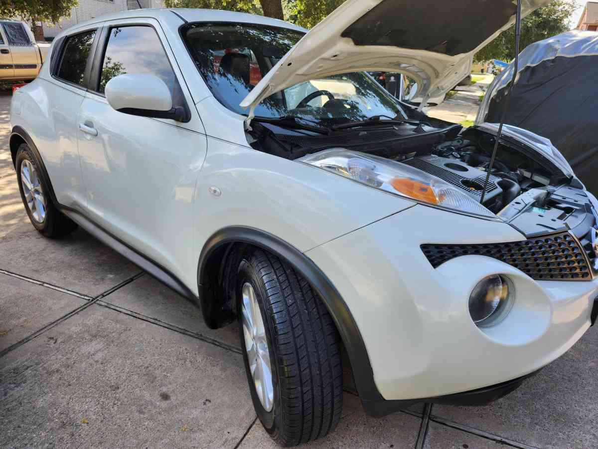 Nissan Juke 2012 SL - Houston, Texas - FleaMarketBay