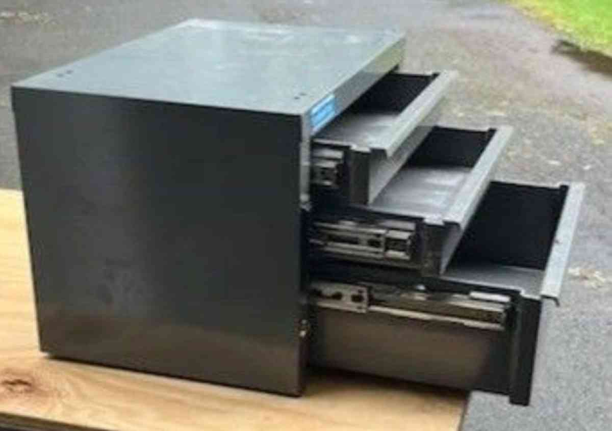 Van Tool Storage - Branford, Connecticut - FleaMarketBay