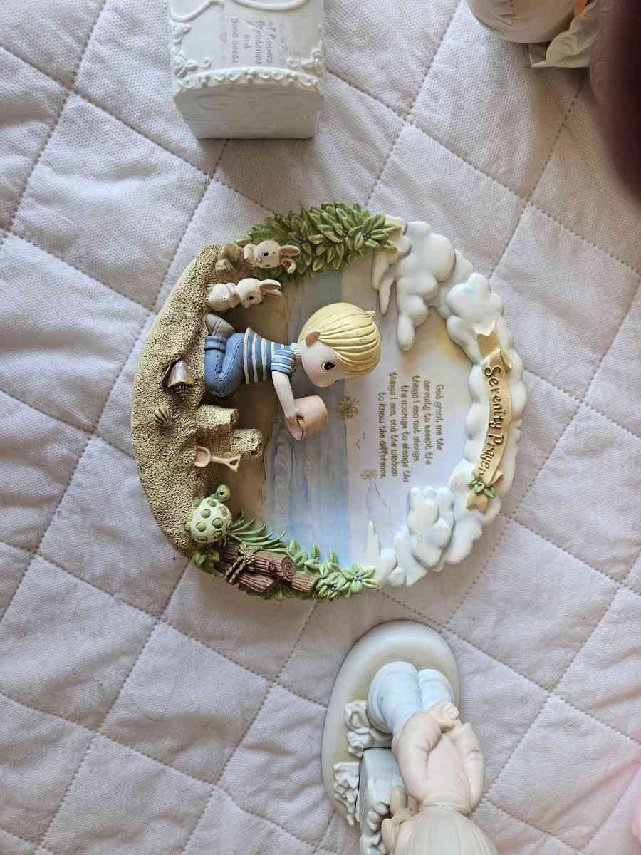 precious moments figurines and dolls - Camp Verde, Arizona - FleaMarketBay
