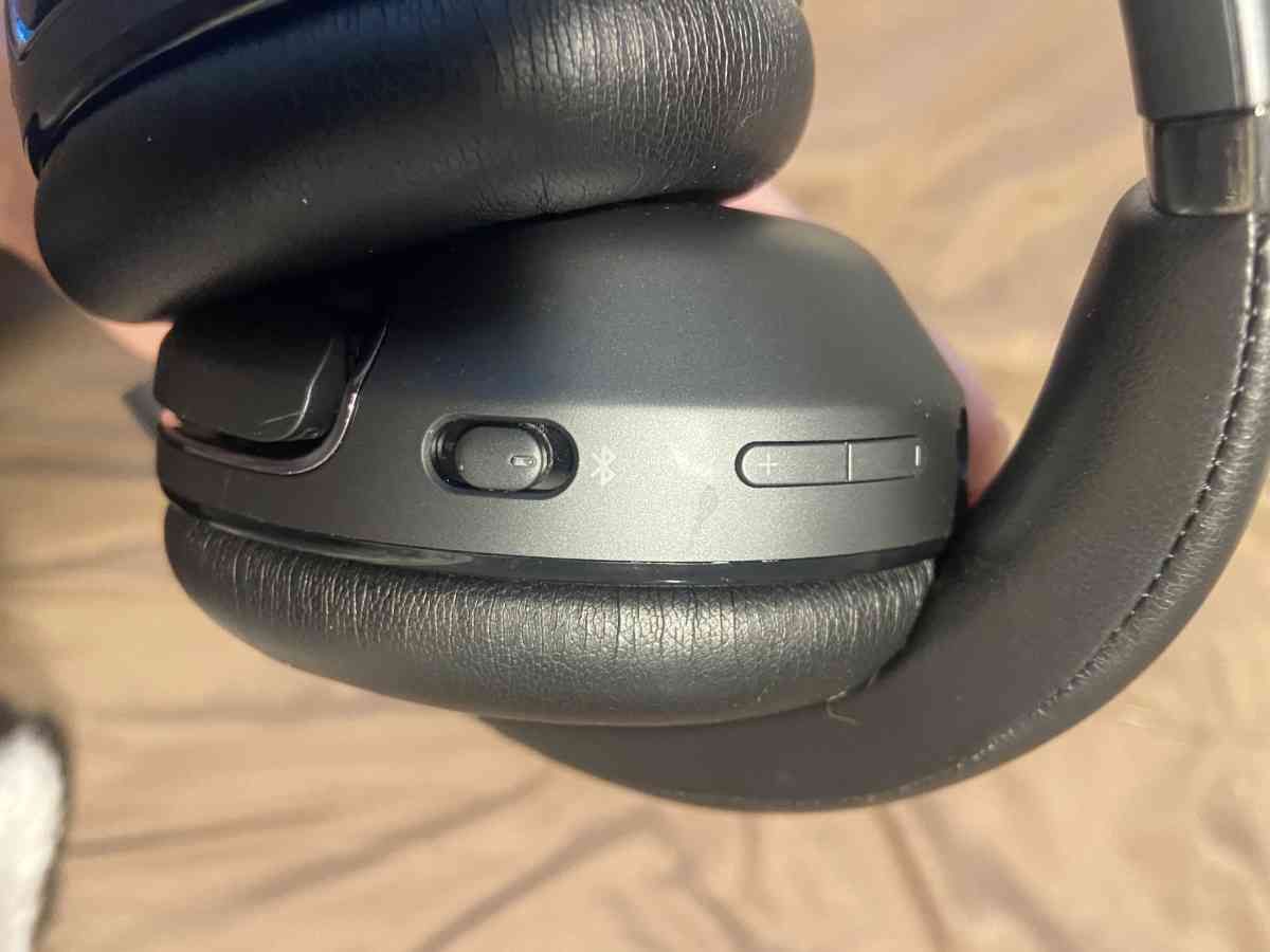 JBL Tour One Headphones