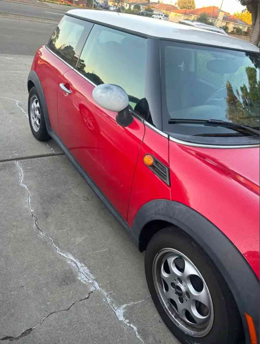 mini cooper hatchback 2D - California City, California - FleaMarketBay