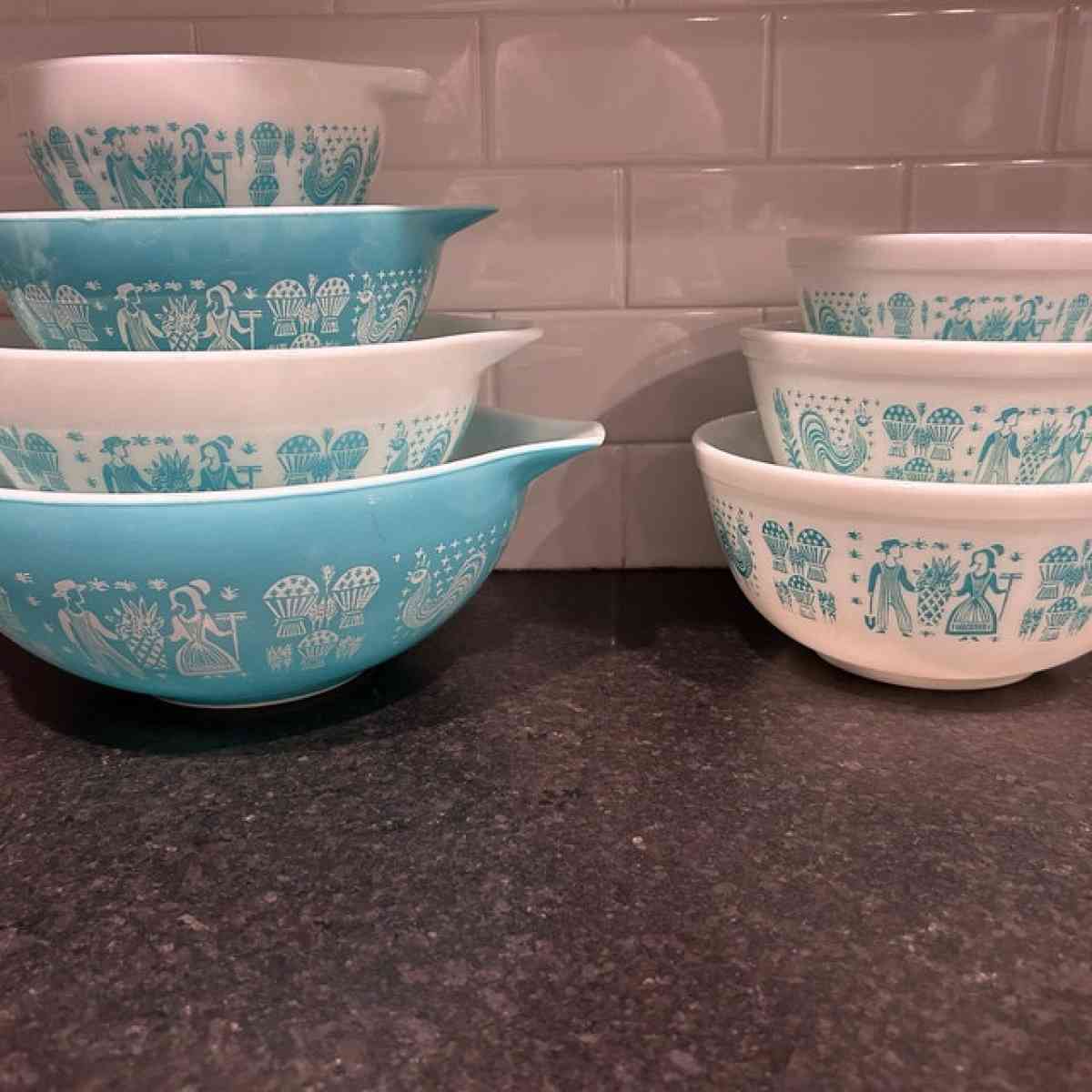 turquoise Pyrex set