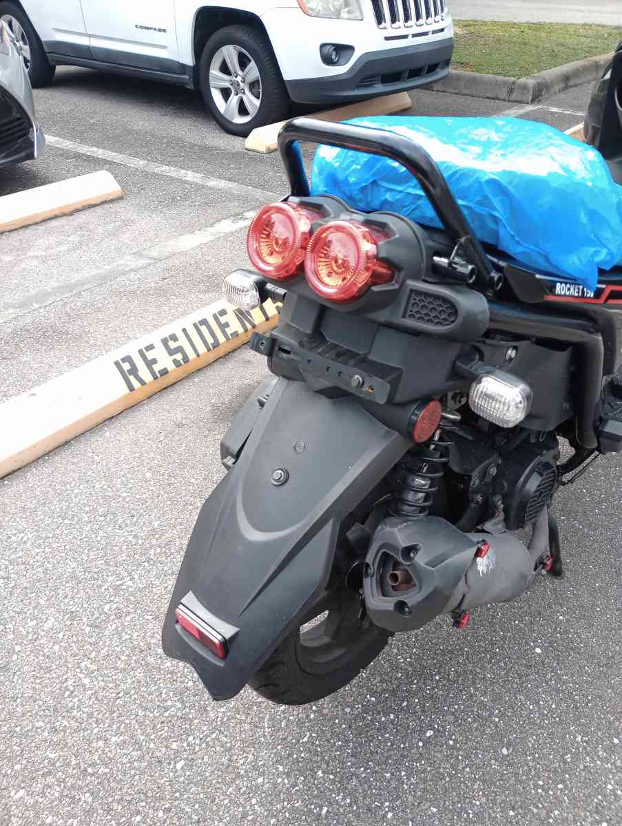 2024 moto 150cc gasolina