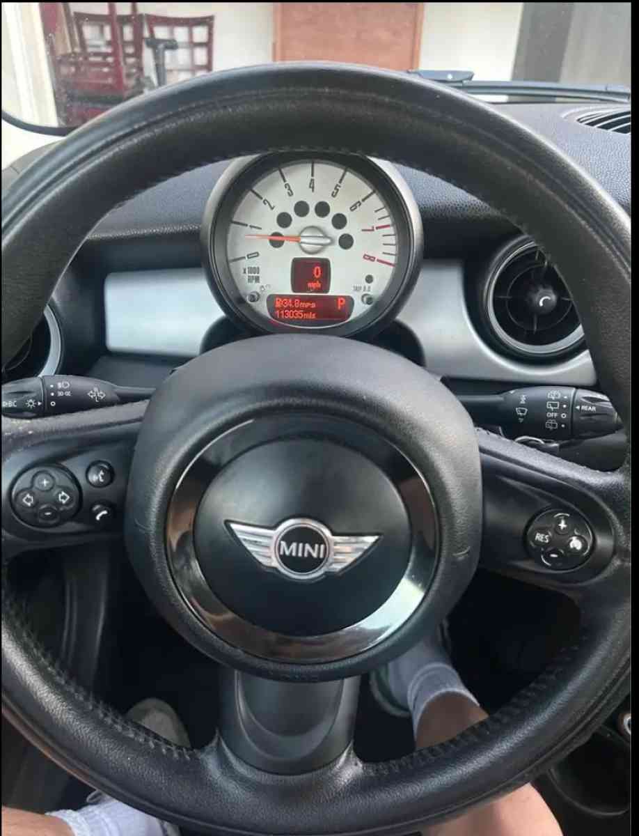 mini cooper hatchback 2D - California City, California - FleaMarketBay