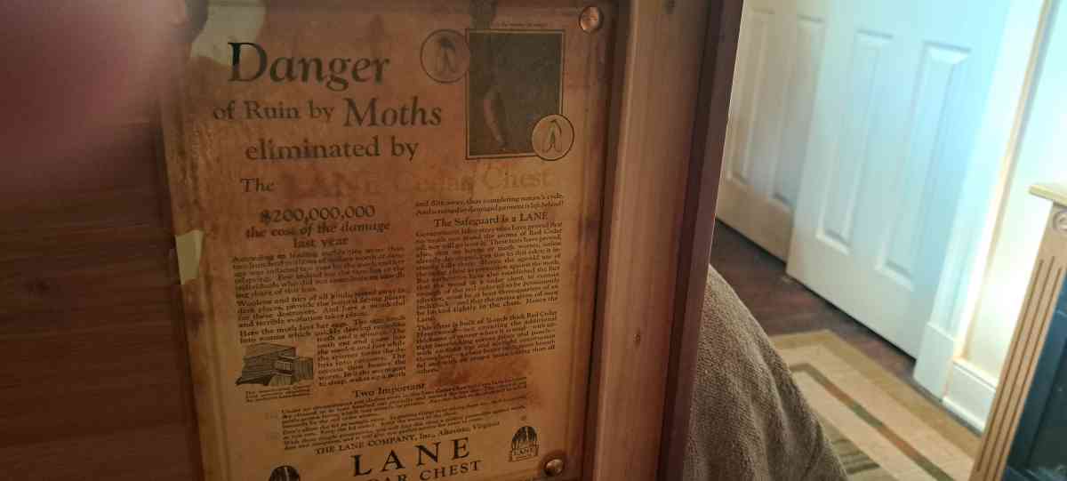 Lane cedar hope chest