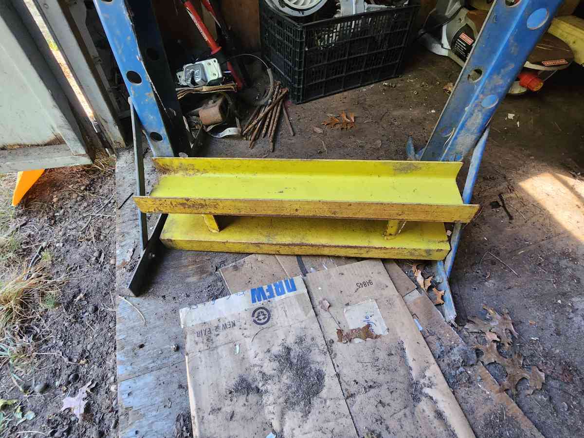 Hydraulic Press - Malaga, New Jersey - FleaMarketBay