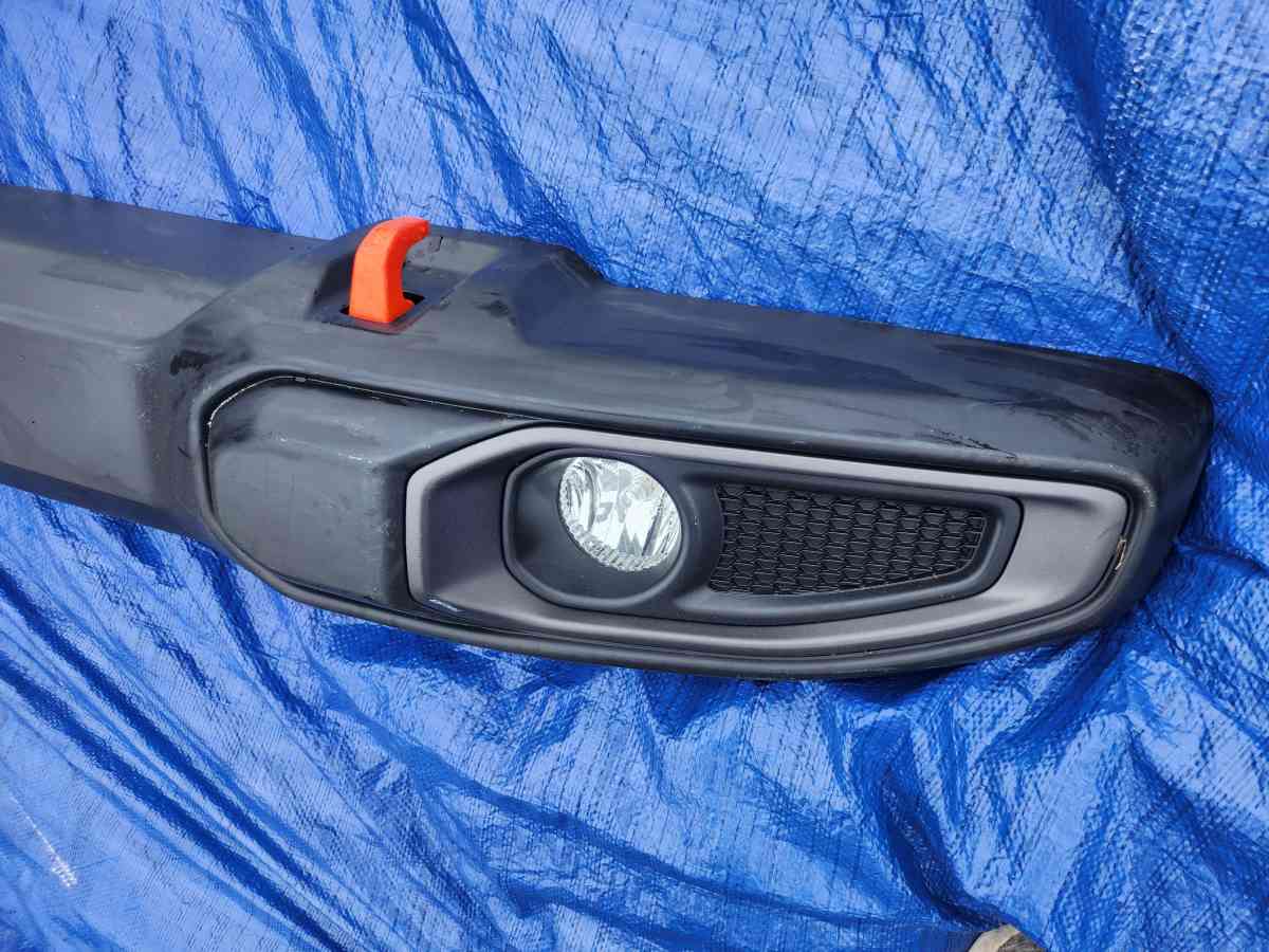 Jeep Wrangler Front Bumper - Homosassa, Florida - FleaMarketBay