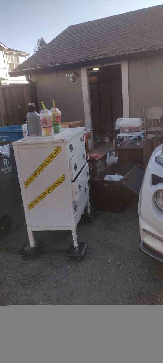 junk hauling and removal service