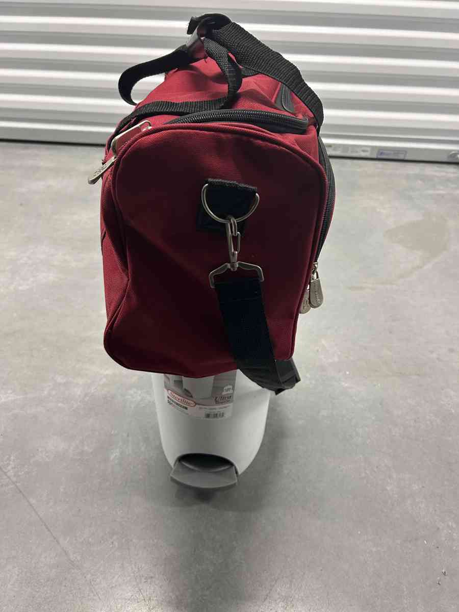 PIERRE CARDIN RED DUFFLE BAG FOR MEN OR WOMEN - Rochelle Park, New Jersey - FleaMarketBay