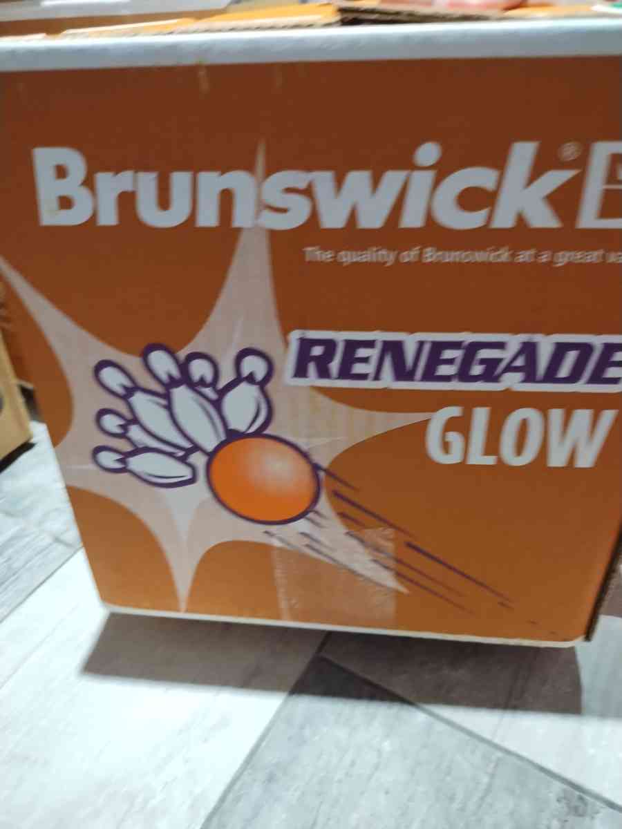 there are new bowls balls with no holes I have 24 of them