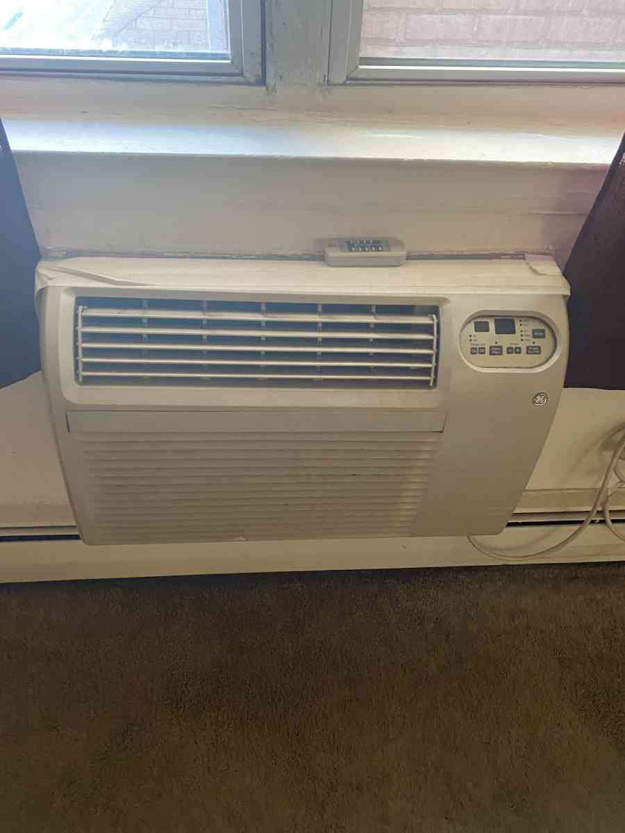 GENERAL ELECTRIC IN WALL AC 9000 BTU - Rochelle Park, New Jersey - FleaMarketBay
