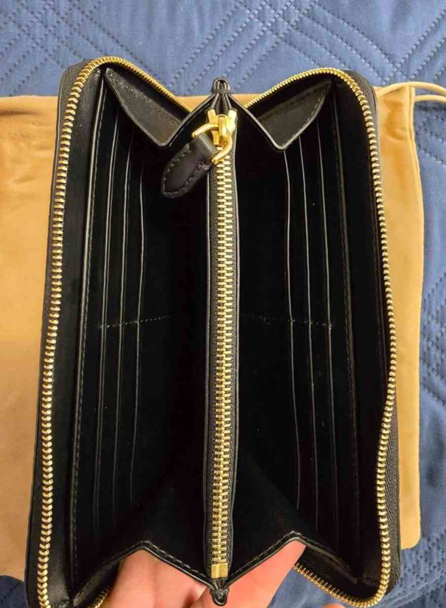 authentic burberry tote and wallet