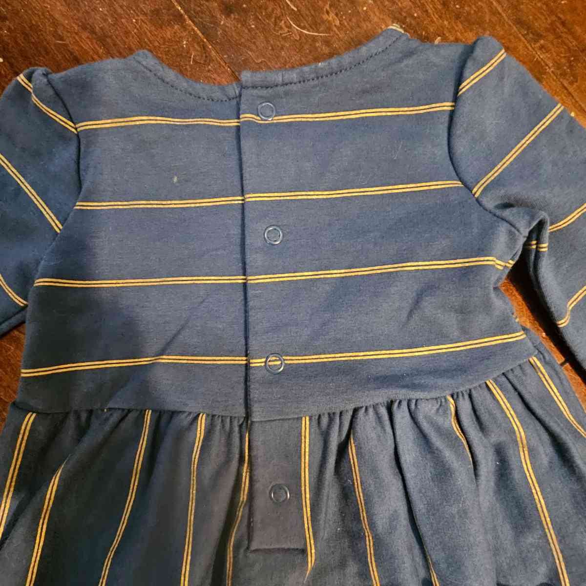 Carters baby girl dress size 12M