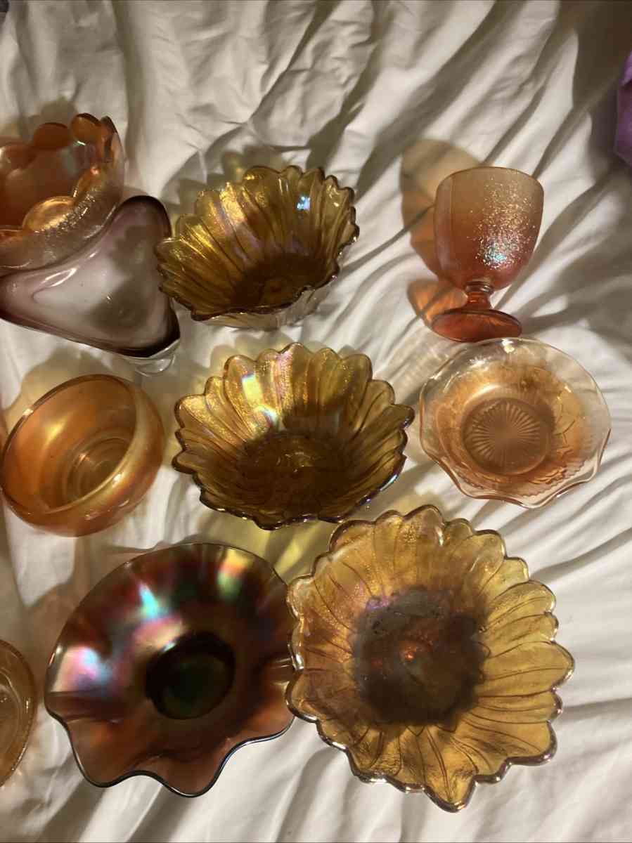 100 pieces of carnival glass Fenton and le smith 500 bucks