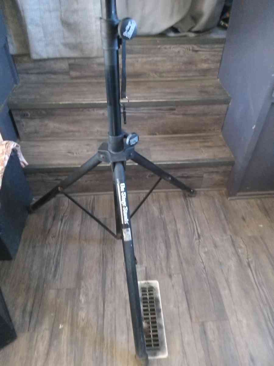 Anchor PA speaker with stand