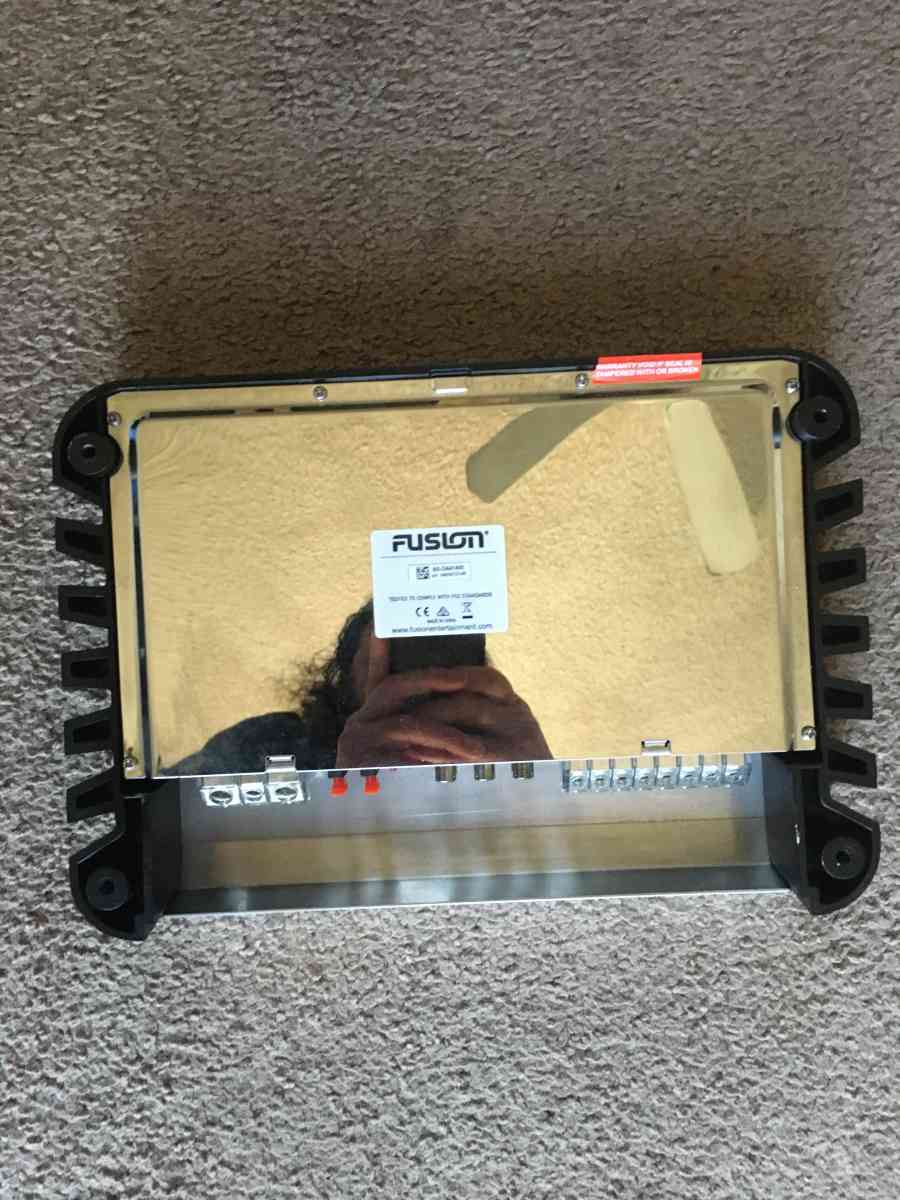 Brand new Fusion Amp 4 channel 1400 watt