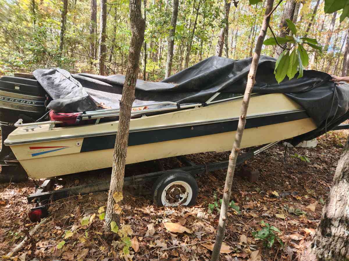 85 hp mercury outboard motor boat and trailer - Columbia, South Carolina - FleaMarketBay