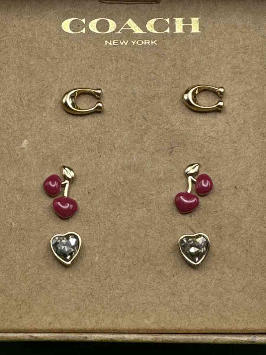 AHSHWomens Coach C Signature Cherry Heart Gift Set 3 Pairs S