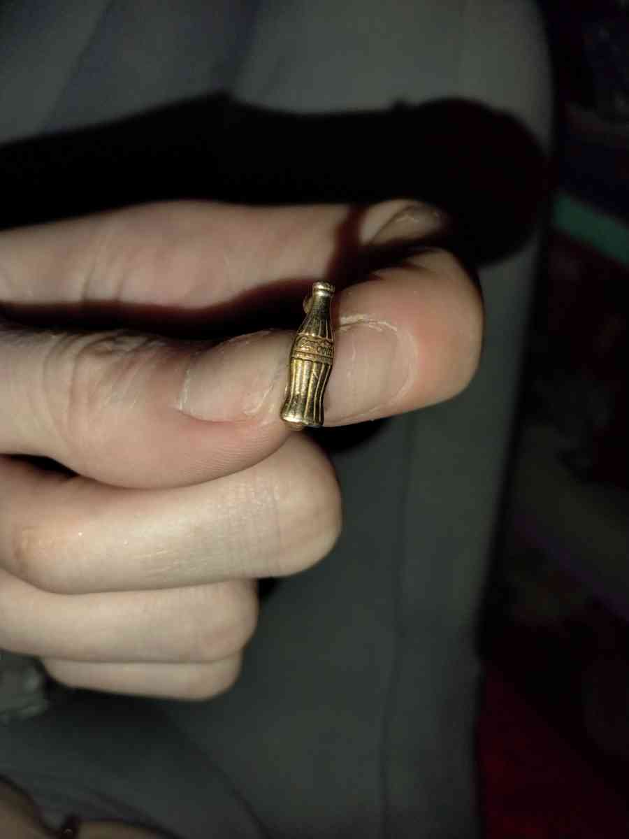 vintage CocaCola 10k yellow gold award pin