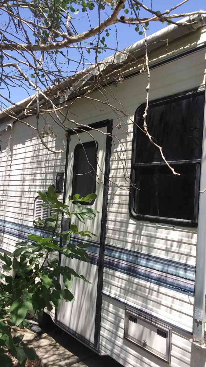 old non running RV camper