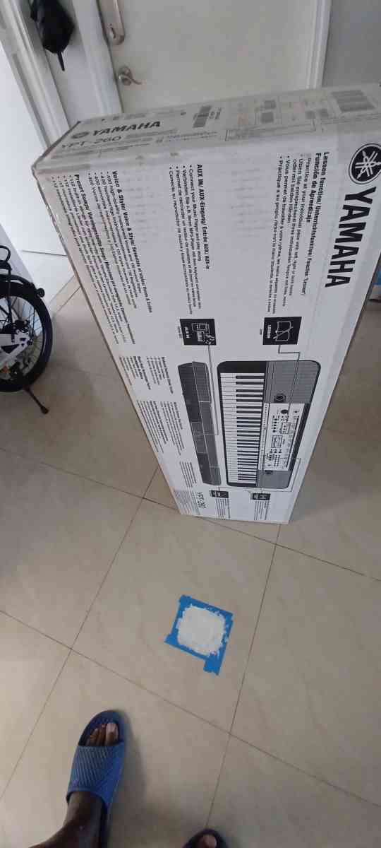 Yamaha YPT 260 Digital Keyboard - West Palm Beach, Florida - FleaMarketBay