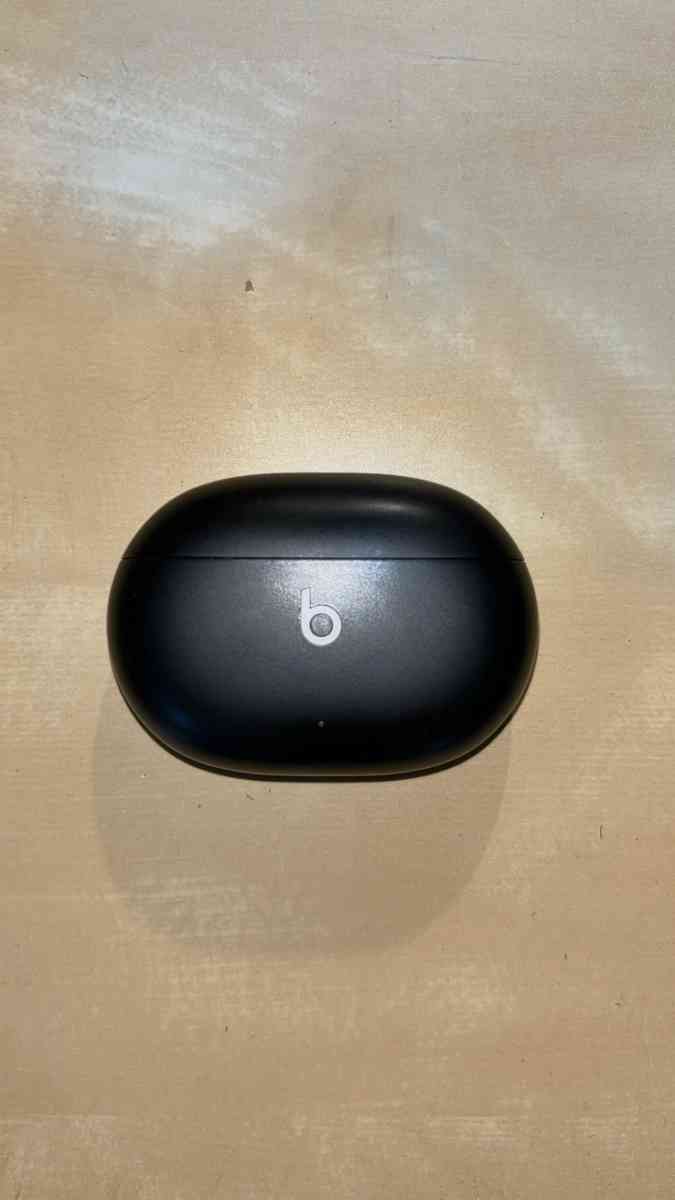 Beats by Dre Bluetooth Earbuds