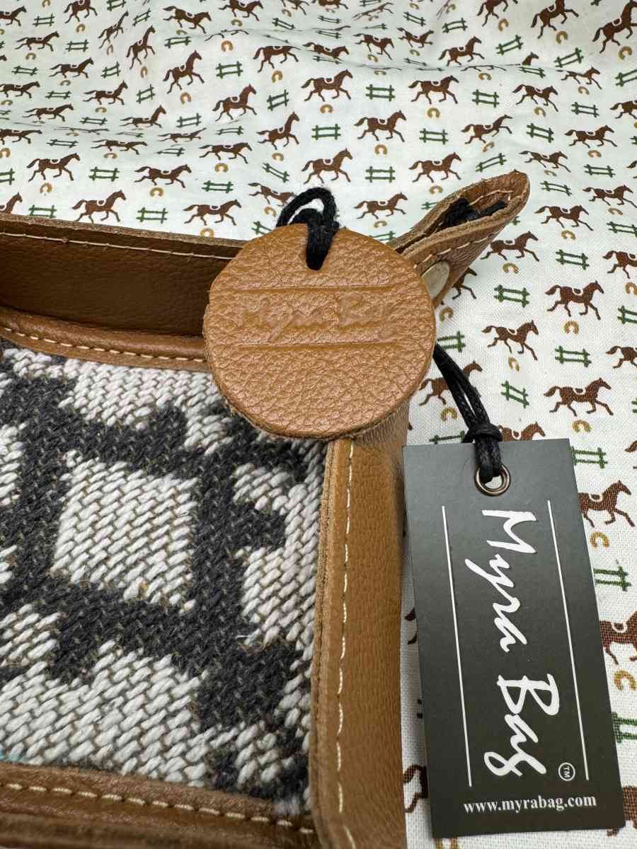 3001PAIH Leather Myra Bag Crown Azteca  Tray Coin Dice  Gift