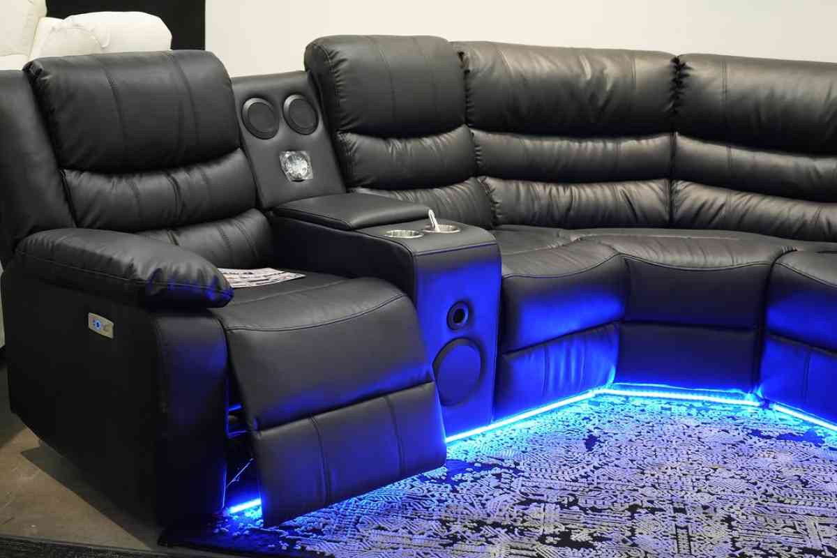 Se vende Seccional Reclinable electrico