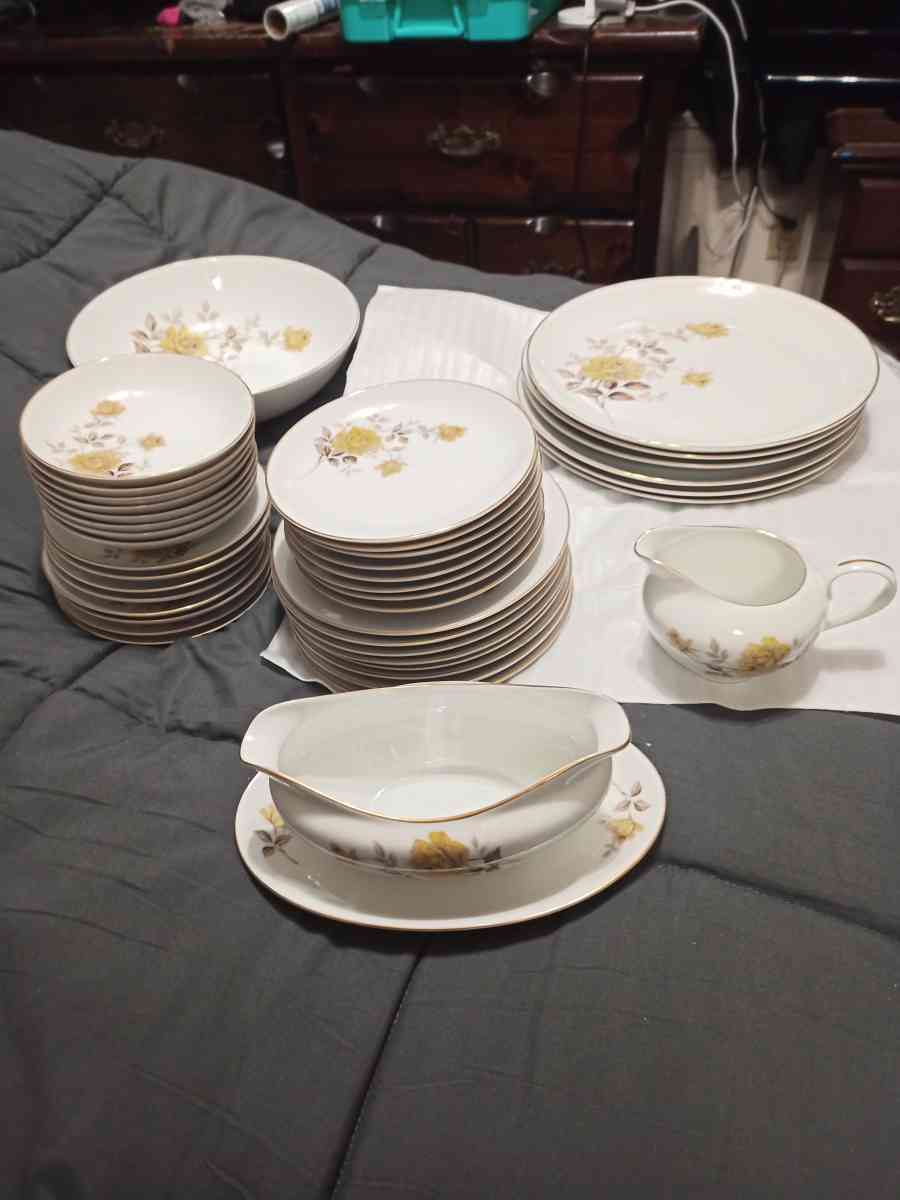 style house Valerie fine China