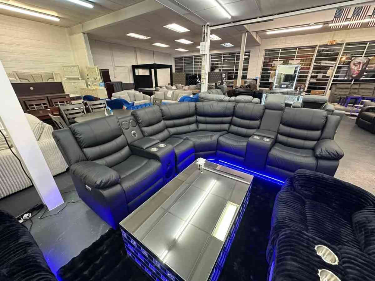 Se vende Seccional Reclinable electrico