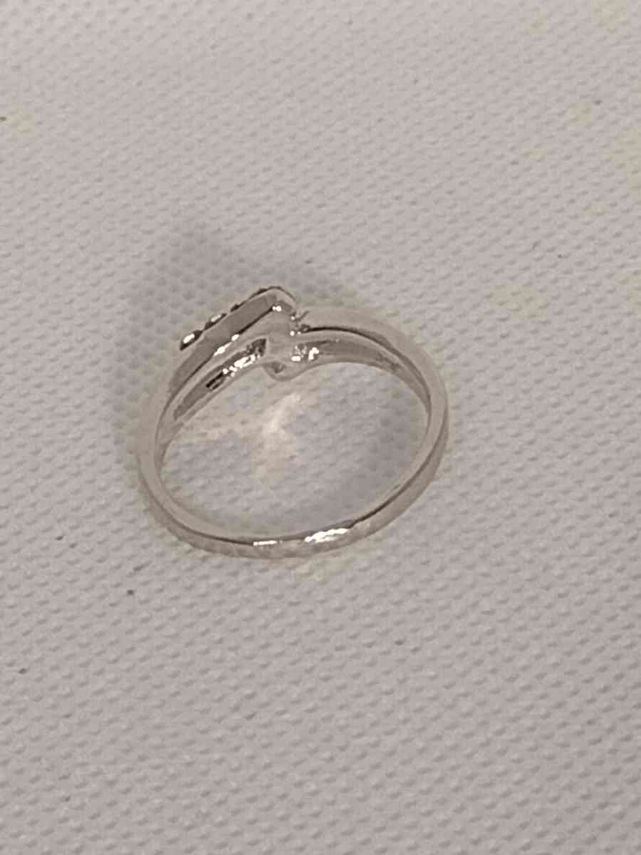 Red White Silvery Ring