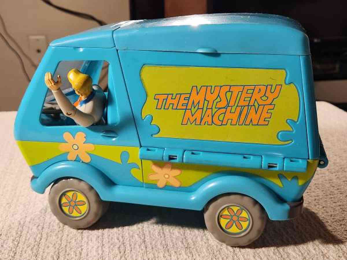 Scooby Doo mystery machine toy