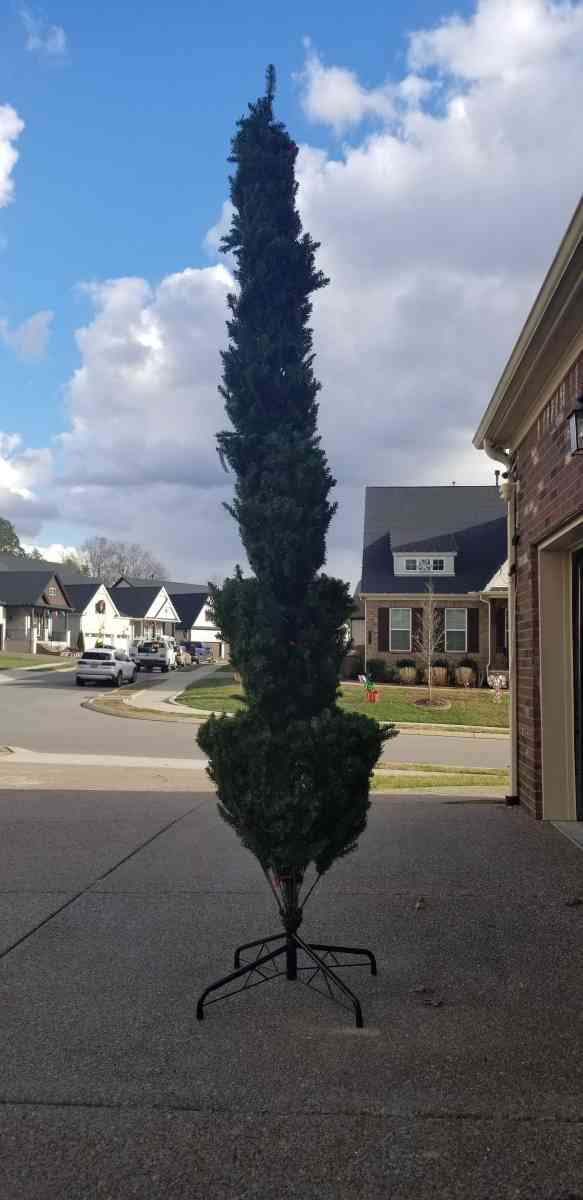 12 ft Slim Christmas tree cashmere with 1100 Led lights