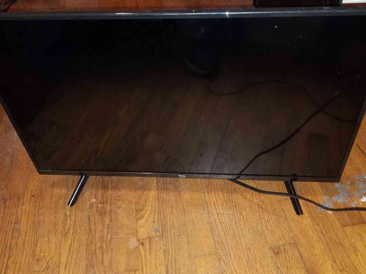 new 32 inch firetv bought from Amazon for 150 dollars - Greenville, South Carolina - FleaMarketBay