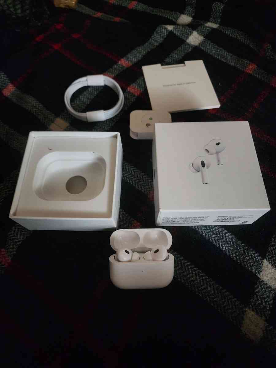 Airpod pro 2s - Alachua, Florida - FleaMarketBay