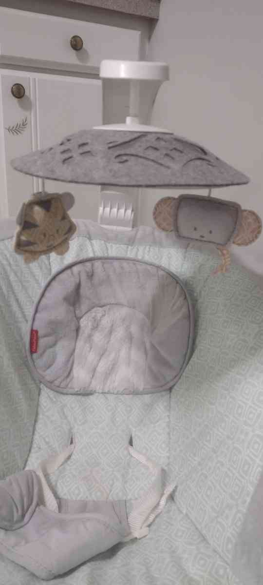 baby bouncer with mobile