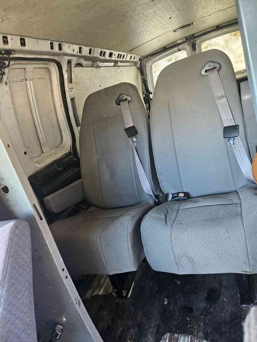 2000 chevy express 3500 - Colorado Springs, Colorado - FleaMarketBay